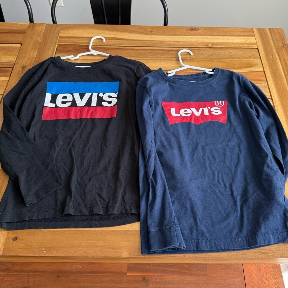 ❤️5/$25 Levi's Kids Long-Sleeve Logo Tees - Black & Navy with Red/White Accents